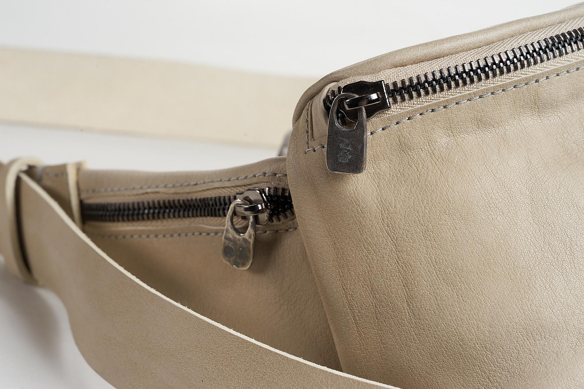 daniele basta leather and silver bags - DETAIL 2